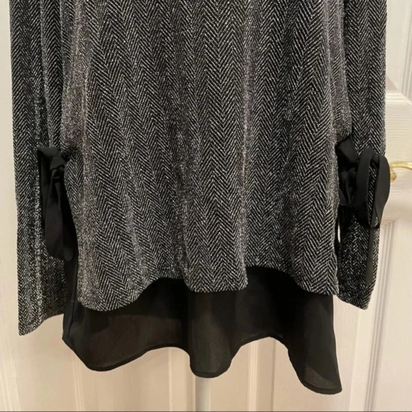 Karen Kane Metallic Layered Side Tie Long Sleeve Blouse Top M - Picture 5 of 10